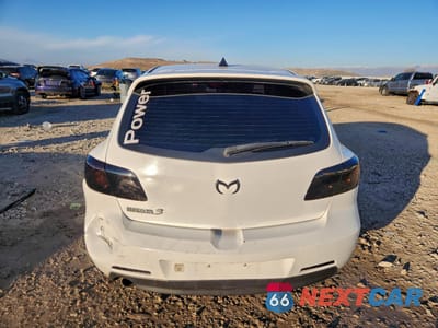 Zdjęcie 6 z 12 samochodu: 2004 MAZDA 3 HATCHBACK VIN:JM1BK143841175657 - miniatura