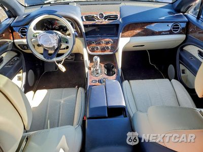 Zdjęcie 8 z 14 samochodu: 2023 BENTLEY BENTAYGA VIN:SJAHT2ZV3PC017079 - miniatura