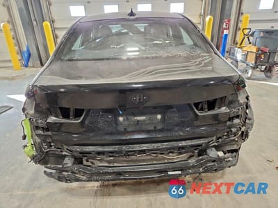 Zdjęcie 6 z 12 samochodu: 2021 BMW 330XI VIN:3MW5R7J00M8C16510 - miniatura