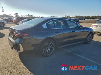 Trzecie zdjęcie samochodu z tyłu: 2026 BMW 530 XI VIN:WBA53FJ03TCV33121 - miniatura