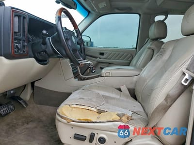 Zdjęcie 7 z 13 samochodu: 2006 CADILLAC ESCALADE ESV VIN:3GYFK66N56G229685 - miniatura