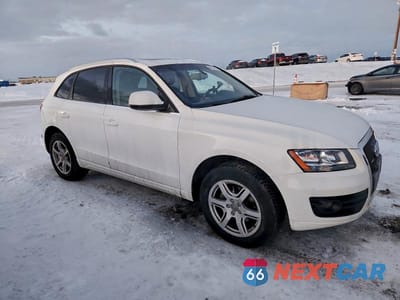 Czwarte zdjęcie samochodu z boku: 2011 AUDI Q5 PREMIUM PLUS VIN:WA1LFCFP7BA109449 - miniatura