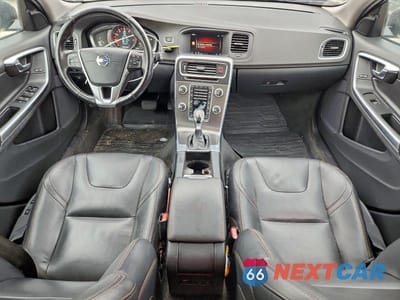Zdjęcie 8 z 12 samochodu: 2015 VOLVO V60 CROSS COUNTRY PREMIER VIN:YV4612HK4F1001497 - miniatura