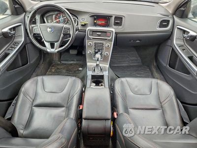 Zdjęcie 8 z 12 samochodu: 2015 VOLVO V60 CROSS COUNTRY PREMIER VIN:YV4612HK4F1001497 - miniatura