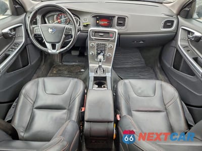 Zdjęcie 8 z 13 samochodu: 2015 VOLVO V60 CROSS COUNTRY PREMIER VIN:YV4612HK4F1001497 - miniatura