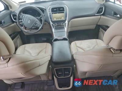Zdjęcie 8 z 13 samochodu: 2016 LINCOLN MKX SELECT VIN:2LMTJ6KR3GBL57965 - miniatura