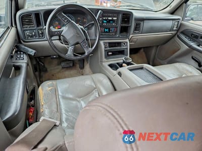 Zdjęcie 8 z 12 samochodu: 2003 CHEVROLET SUBURBAN C1500 VIN:3GNEC16Z13G206251 - miniatura