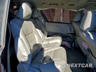 Zdjęcie 11 z 15 samochodu: 2016 TOYOTA SIENNA XLE VIN:5TDYK3DC7GS756208 - miniatura