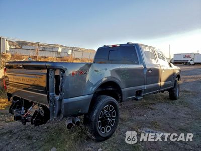 Trzecie zdjęcie samochodu z tyłu: 2025 FORD F350 SUPER DUTY VIN:1FT8W3BM1SEC36679 - miniatura