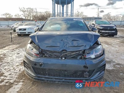 Piąte zdjęcie samochodu w środku: 2021 VOLKSWAGEN GTI S VIN:3VW6T7AU8MM003983 - miniatura