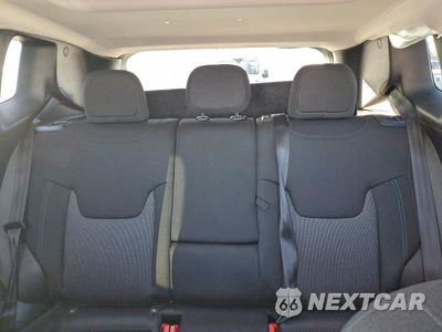 Zdjęcie 10 z 13 samochodu: 2021 JEEP RENEGADE LATITUDE VIN:ZACNJCBB7MPM43262 - miniatura