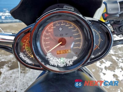 Zdjęcie 7 z 9 samochodu: 2008 HARLEY-DAVIDSON VRSCDX VIN:1HD1HHH138K803988 - miniatura