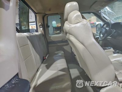 Zdjęcie 10 z 12 samochodu: 2006 FORD F350 SRW SUPER DUTY VIN:1FTSX31P56EA62295 - miniatura