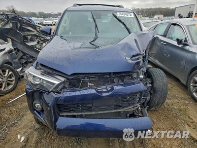 Piąte zdjęcie samochodu w środku: 2024 TOYOTA 4RUNNER SR5/SR5 PREMIUM VIN:JTEMU5JR4R6231702 - miniatura