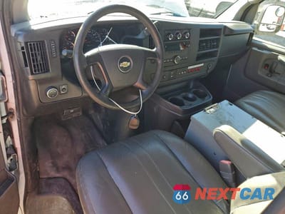 Zdjęcie 8 z 14 samochodu: 2014 CHEVROLET G2500 UTILITY / SERVICE VAN VIN:1GCWGFCB3E1113304 - miniatura