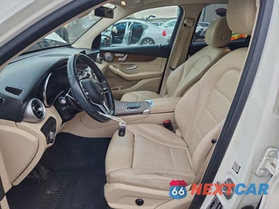 Zdjęcie 7 z 12 samochodu: 2020 MERCEDES-BENZ GLC 300 4MATIC VIN:W1N0G8EB9LF857481 - miniatura