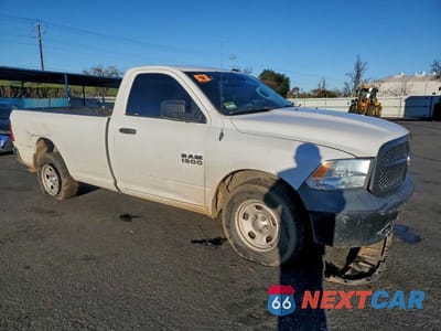 Czwarte zdjęcie samochodu z boku: 2017 RAM 1500 ST VIN:3C6JR6DG5HG671957 - miniatura