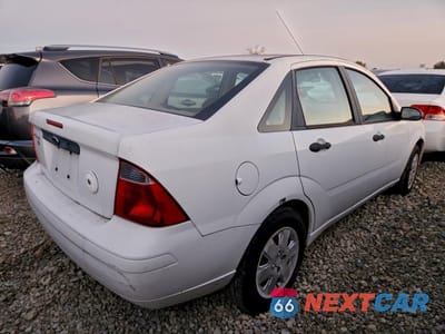 Trzecie zdjęcie samochodu z tyłu: 2007 FORD FOCUS ZX4 VIN:1FAHP34N07W232889 - miniatura
