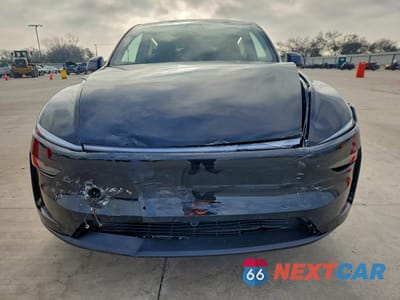 Piąte zdjęcie samochodu w środku: 2026 TESLA MODEL Y VIN:7SAYGDEE2TA589746 - miniatura