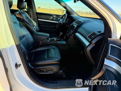 Piąte zdjęcie samochodu w środku: 2016 FORD EXPLORER XLT VIN:1FM5K7DH5GGD35969 - miniatura