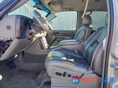 Zdjęcie 7 z 14 samochodu: 2004 GMC YUKON DENALI VIN:1GKEK63U94J202860 - miniatura