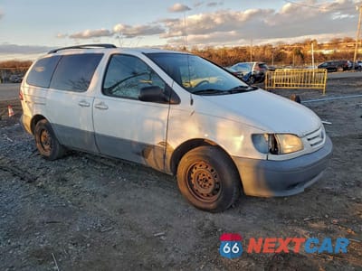 Czwarte zdjęcie samochodu z boku: 2003 TOYOTA SIENNA CE VIN:4T3ZF19C13U524606 - miniatura