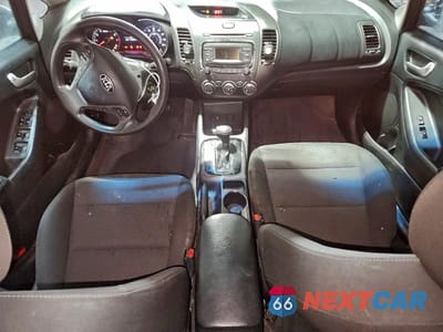 Zdjęcie 8 z 12 samochodu: 2017 KIA FORTE LX VIN:3KPFK4A74HE014333 - miniatura