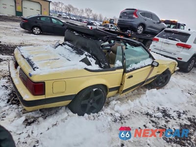 Trzecie zdjęcie samochodu z tyłu: 1989 FORD MUSTANG LX VIN:1FABP44EXKF226781 - miniatura