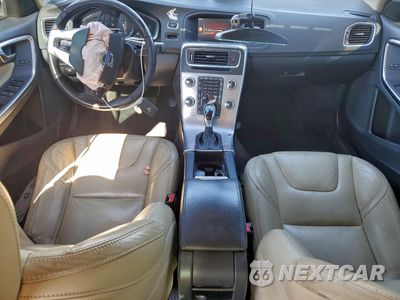 Zdjęcie 8 z 12 samochodu: 2017 VOLVO S60 VIN:YV126MFL0H2436728 - miniatura