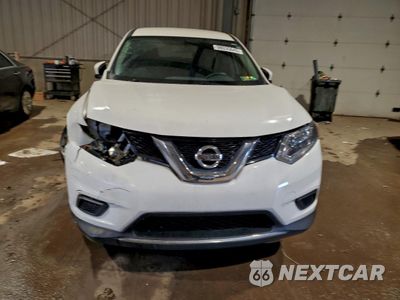 Piąte zdjęcie samochodu w środku: 2016 NISSAN ROGUE S VIN:JN8AT2MV2GW148613 - miniatura