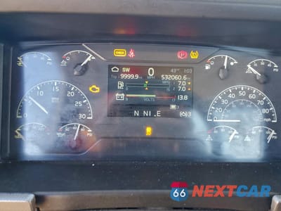 Zdjęcie 8 z 10 samochodu: 2022 VOLVO VNR VIN:4V4WC9DH3NN300071 - miniatura