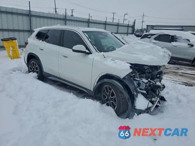 Czwarte zdjęcie samochodu z boku: 2025 BMW X1 XDRIVE28I VIN:WBX73EF05S5156540 - miniatura