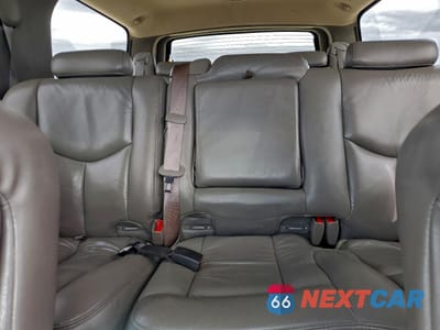 Zdjęcie 10 z 15 samochodu: 2005 GMC YUKON XL C1500 VIN:1GKEC16Z45J191534 - miniatura