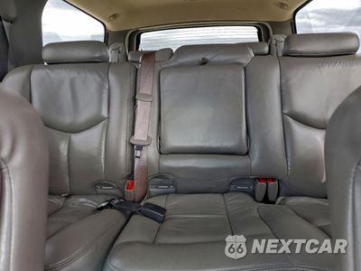 Zdjęcie 10 z 15 samochodu: 2005 GMC YUKON XL C1500 VIN:1GKEC16Z45J191534 - miniatura