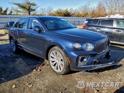 Czwarte zdjęcie samochodu z boku: 2023 BENTLEY BENTAYGA VIN:SJAHT2ZV3PC017079 - miniatura