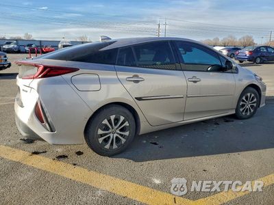 Trzecie zdjęcie samochodu z tyłu: 2020 TOYOTA PRIUS PRIME LIMITED VIN:JTDKARFP2L3129875 - miniatura