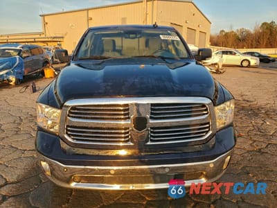 Piąte zdjęcie samochodu w środku: 2016 RAM 1500 SLT VIN:3C6RR6LT4GG370659 - miniatura