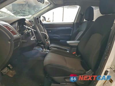 Zdjęcie 7 z 13 samochodu: 2018 MITSUBISHI RVR SE LIMITED VIN:JA4AJ4AW0JZ606210 - miniatura