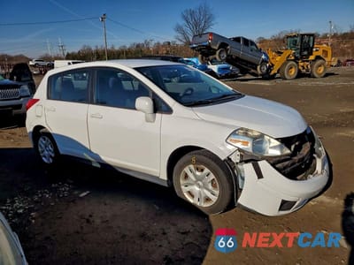 Czwarte zdjęcie samochodu z boku: 2012 NISSAN VERSA S VIN:3N1BC1CP4CK810312 - miniatura