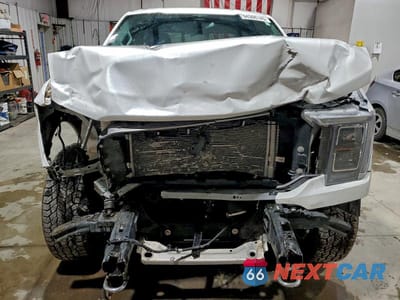Piąte zdjęcie samochodu w środku: 2023 FORD F150 SUPERCREW VIN:1FTFW1E86PFA25098 - miniatura