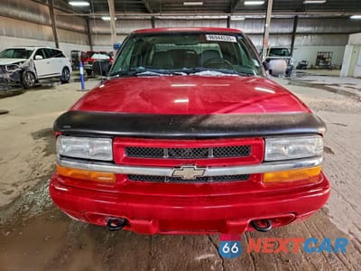 Piąte zdjęcie samochodu w środku: 2003 CHEVROLET S TRUCK S10 VIN:1GCDT13X03K181763 - miniatura