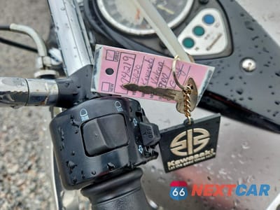 Zdjęcie 8 z 10 samochodu: 2020 KAWASAKI VN900 C VIN:JKAVN2C11LA074219 - miniatura