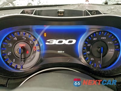 Zdjęcie 9 z 12 samochodu: 2018 CHRYSLER 300 S VIN:2C3CCABG0JH266656 - miniatura