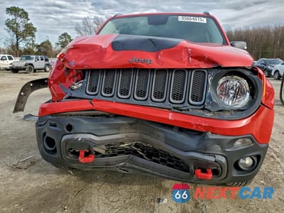 Piąte zdjęcie samochodu w środku: 2015 JEEP RENEGADE VIN:ZACCJBCT0FPB56450 - miniatura