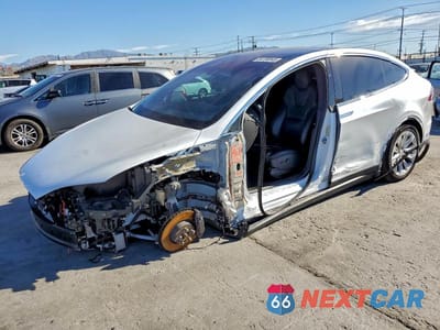 2021 TESLA MODEL X 5YJXCDE24MF321599 - główne zdjęcie licytacji z USA - miniatura
