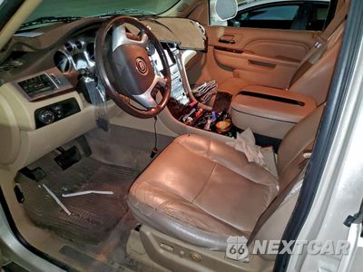 Zdjęcie 7 z 13 samochodu: 2011 CADILLAC ESCALADE ESV PREMIUM VIN:1GYS4JEF5BR287084 - miniatura