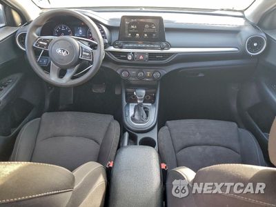 Zdjęcie 8 z 12 samochodu: 2020 KIA FORTE FE VIN:3KPF24AD8LE154240 - miniatura