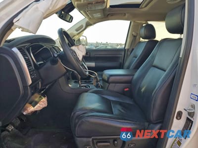 Zdjęcie 7 z 13 samochodu: 2019 TOYOTA SEQUOIA TRD SPORT VIN:5TDZY5G12KS073172 - miniatura