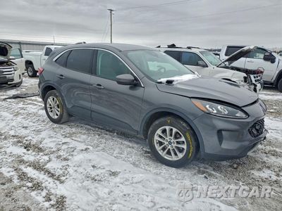 Czwarte zdjęcie samochodu z boku: 2021 FORD ESCAPE SE VIN:1FMCU9BZ8MUB27011 - miniatura