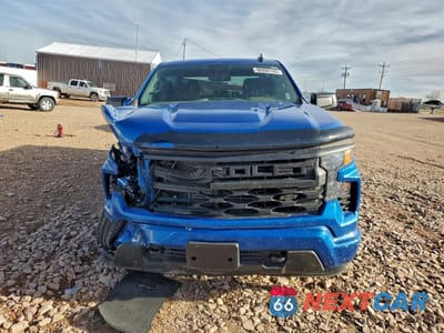 Piąte zdjęcie samochodu w środku: 2023 CHEVROLET SILVERADO K1500 CUSTOM VIN:3GCPDBEK8PG151795 - miniatura